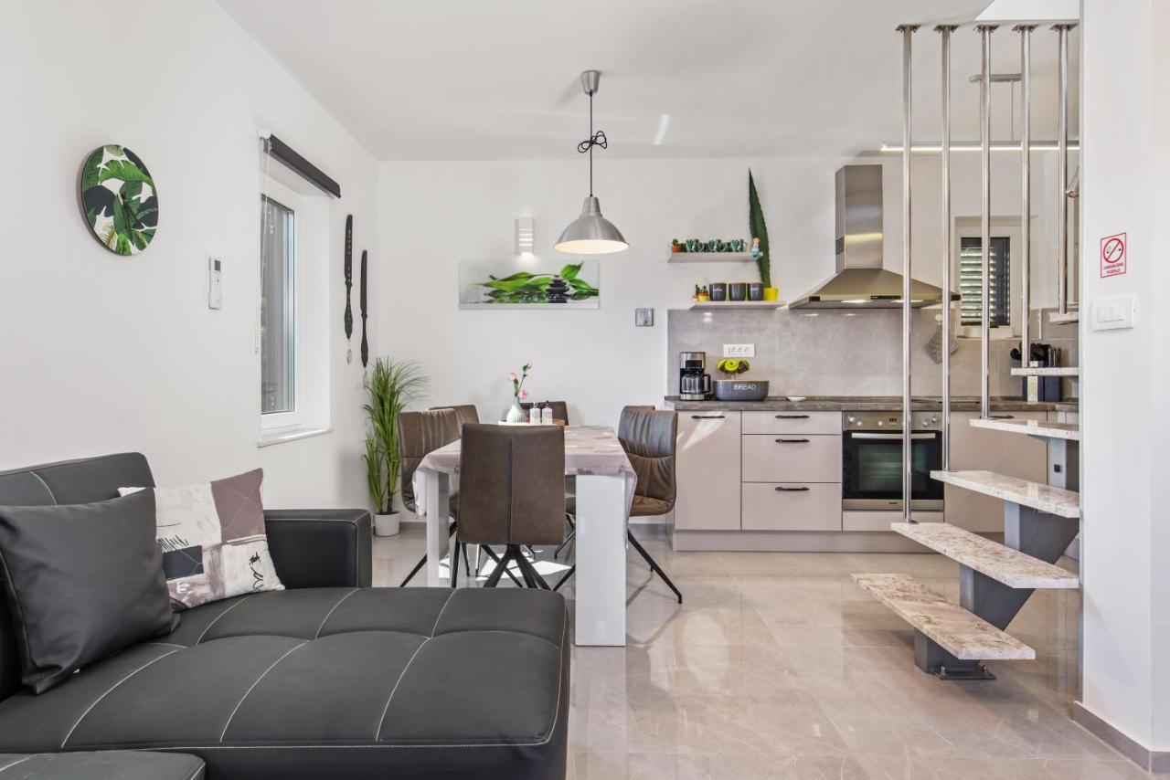 Coralina Apartment Baska (Krk)